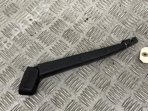 Braccio tergicristallo posteriore FORD FIESTA VI (CB1, CCN) 1.5 TDCi (75 hp) 32404574