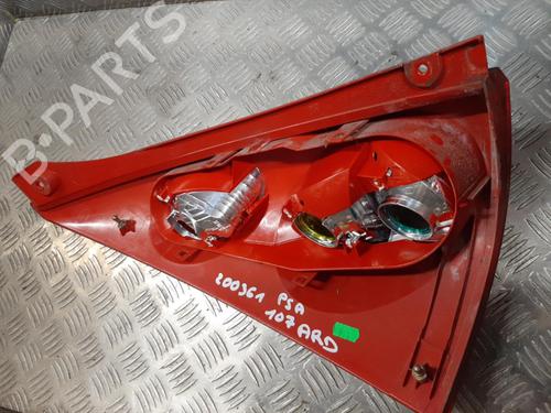 Right taillight PEUGEOT 107 (PM_, PN_) 1.0 | BP23713977C35 