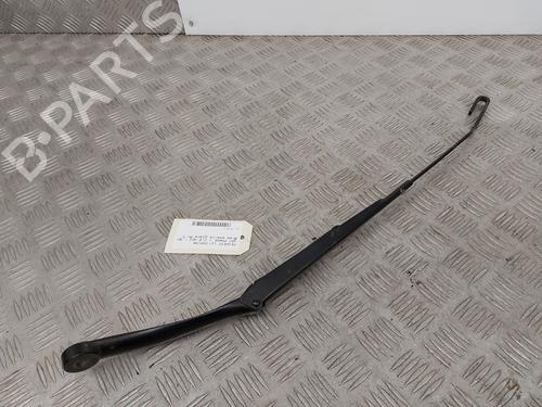 Used Front windshield wiper arm PEUGEOT 307 (3A/C) 2.0 HDi 110 (107 hp) 26289872