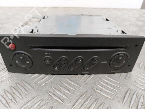 Used Radio RENAULT CLIO III (BR0/1, CR0/1) 1.5 dCi (C/BR0G, C/BR1G) (68 hp) 23748282