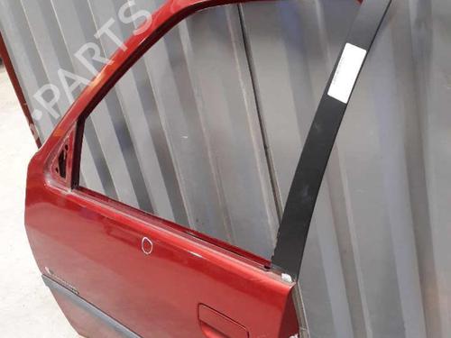 Used Left front door PEUGEOT 306 Hatchback (7A, 7C, N3, N5) 1.9 D (69 hp) 23656660
