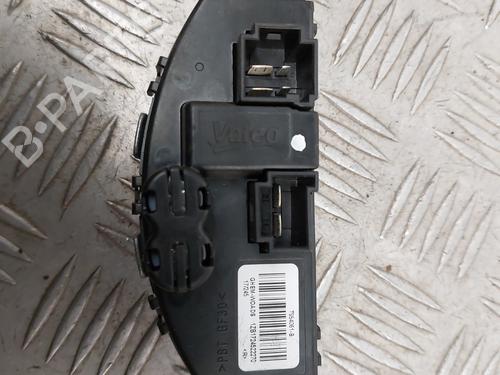 Used Heater resistor Heater resistor RENAULT MEGANE IV Hatchback (B9A/M/N_) 1.6 dCi 130 (B9A4) (130 hp) 31116042 31116042