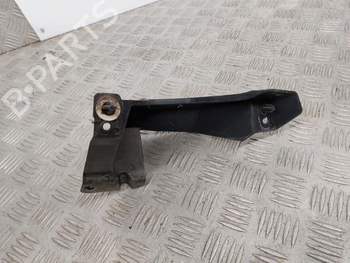 rear-bumper-bracket-renault-megane-iv-hatchback-b9amn_-2015-31064628 main image