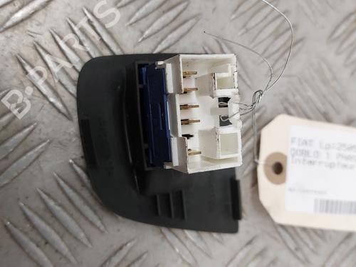 Used Right front window switch Right front window switch FIAT DOBLO Box Body/MPV (223_) 1.3 D Multijet (75 hp) 31263109 31263109