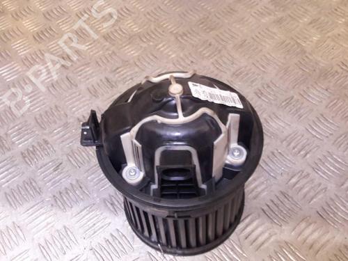 Heater blower motor PEUGEOT 308 I (4A_, 4C_) 1.6 HDi | BP23724668M62