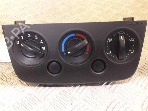 Used Climate control FORD FIESTA V (JH_, JD_) 1.25 16V (75 hp) 23727896