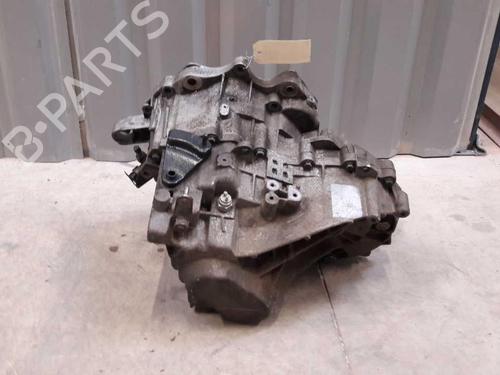 Gearbox VOLVO V70 II (285) 2.5 TDI | BP24852448M3 