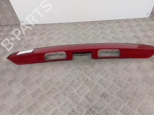 Used Rear center light PEUGEOT 5008 (0U_, 0E_) 1.6 HDi (110 hp) 29423625