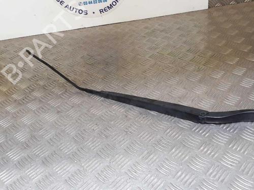 Used Front windshield wiper arm RENAULT MEGANE III Hatchback (BZ0/1_, B3_) 1.5 dCi (106 hp) 23726487