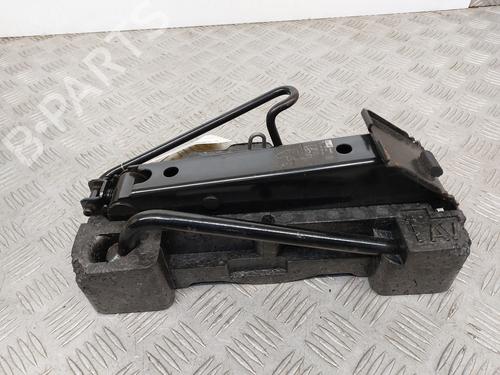 Used Jack Kit Jack Kit RENAULT TWINGO I (C06_) 1.2 (C066, C068) (58 hp) 24643489 24643489