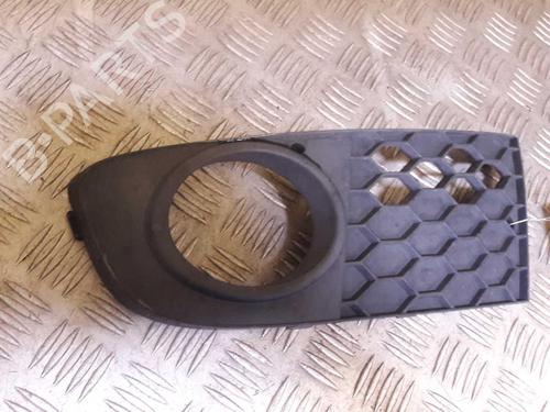 Used Grille VW GOLF PLUS V (5M1, 521) 2.0 TDI (140 hp) 23734452