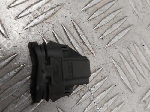 Højre bagtil elrude kontakt FORD FOCUS I (DAW, DBW) 1.8 TDCi | BP23743572I28 
