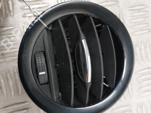 Used Air vent OPEL CORSA D (S07) 1.3 CDTI (L08, L68) (90 hp) 31881280