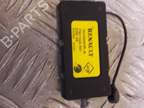 electronic-module-renault-megane-iii-hatchback-bz01_-b3_-2008-24853298 main image