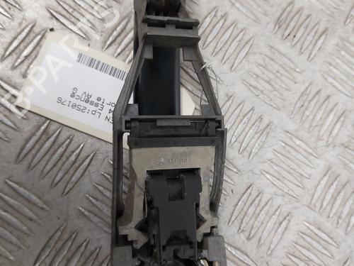 Front left exterior door handle VW GOLF IV (1J1) 1.4 16V | BP28053906C128 