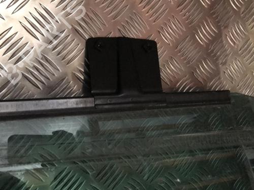 Used Rear right door window Rear right door window 25259387 25259387