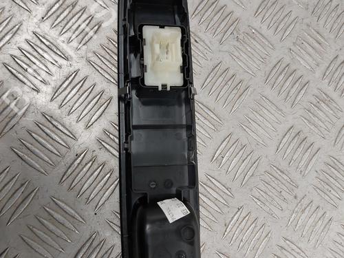 Right front window switch DACIA SANDERO III 1.0 TCe 90 | BP29456844I26 