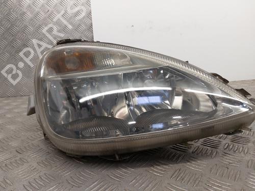 Used Right headlight Right headlight MERCEDES-BENZ A-CLASS (W168) A 170 CDI (168.009, 168.109) (95 hp) 33041808 33041808