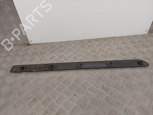 Used Door moulding trim Door moulding trim PEUGEOT 307 (3A/C) 1.6 16V (109 hp) 32347296 32347296