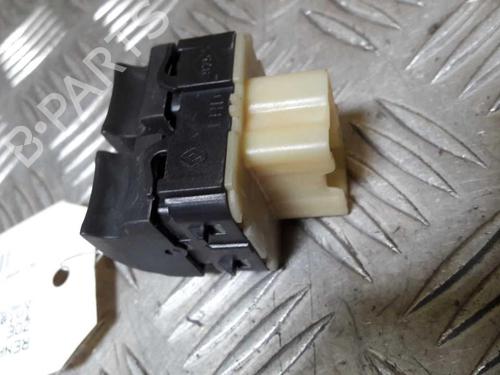 left-front-window-switch-renault-zoe-bfm_-2012-23725897 main image