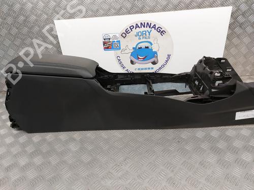 Used Middle console BMW 1 (F40) 116 d (116 hp) 23747480