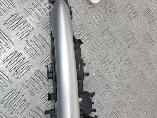 Høyre foran utvendig håndtak RENAULT SCÉNIC II (JM0/1_) 1.9 dCi (JM14) (131 hp) 23748984
