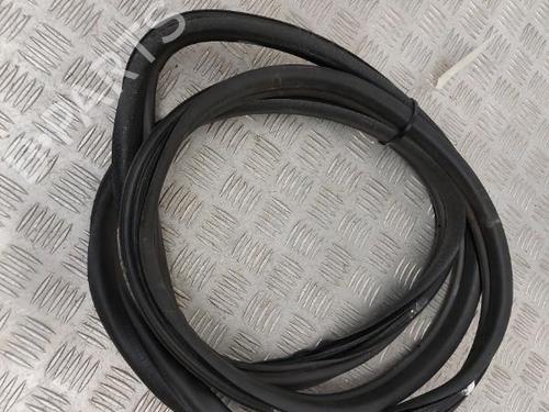 rubber-door-seal-peugeot-307-break-3e-2002-2003-2004-2005-2006-2007-2008-2009-23735151 main image