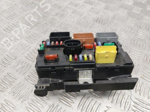 Fuse box CITROËN C3 Picasso (SH_) 1.6 HDI 90 | BP24853917E1 - Image 3