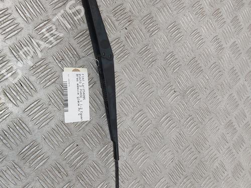 Used Front windshield wiper arm FIAT PUNTO (188_) 1.2 60 (188.030, .050, .130, .150, .230, .250) (60 hp) 27584733