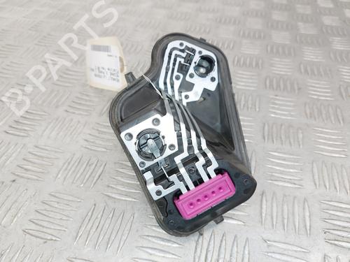 Used Lamp holder RENAULT MEGANE III Grandtour (KZ0/1) 1.5 dCi (KZ09, KZ0D, KZ1G, KZ29, KZ14, KZ1W, KZ10, KZ1F,... (110 hp) 29336377