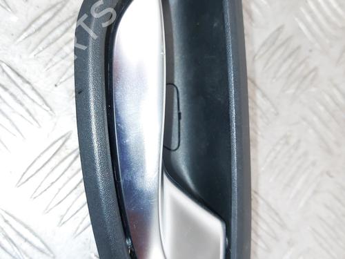 front-right-interior-door-handle-renault-megane-iv-hatchback-b9amn_-2015-31069311 main image