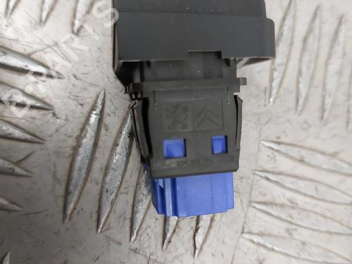 Used Warning switch Warning switch 23747814 23747814