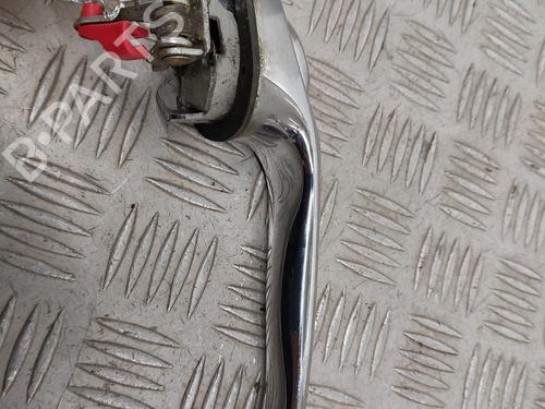 front-right-exterior-door-handle-chrysler-pt-cruiser-pt_-2000-2001-2002-2003-2004-2005-2006-2007-2008-2009-2010-32110991 main image