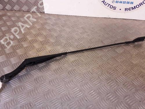 Used Front windshield wiper arm PEUGEOT 308 II (LB_, LP_, LW_, LH_, L3_) 1.6 HDi 100 (99 hp) 23726878