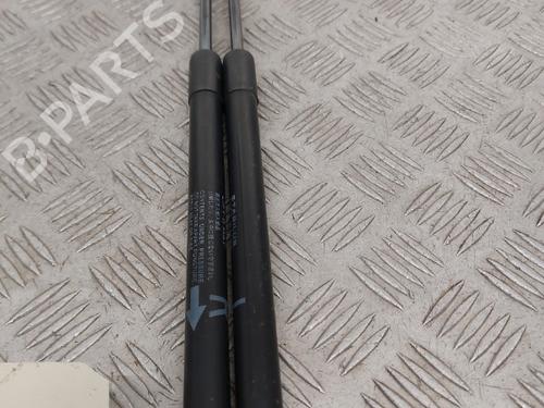 tailgate-lift-support-toyota-yaris-_p9_-2005-2006-2007-2008-2009-2010-2011-2012-2013-2014-23746590 main image