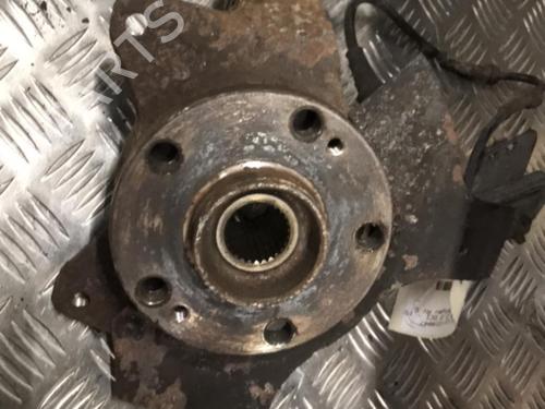 Used Left front steering knuckle RENAULT ESPACE III (JE0_) 2.2 dCi (JE0K) (130 hp) 25259395