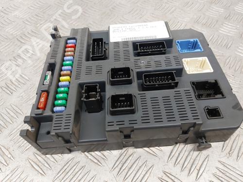 Fuse box PEUGEOT 308 I (4A_, 4C_) 1.6 HDi | BP23745462E1 