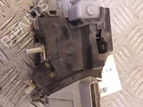 Used Front left lock Front left lock 24853158 24853158