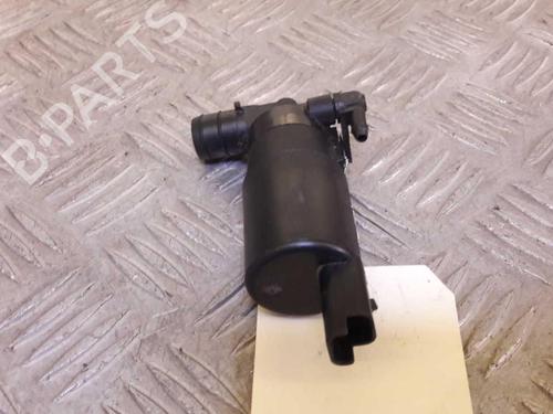 Used Washer pump Washer pump PEUGEOT 107 (PM_, PN_) 1.0 (68 hp) 23733677 23733677
