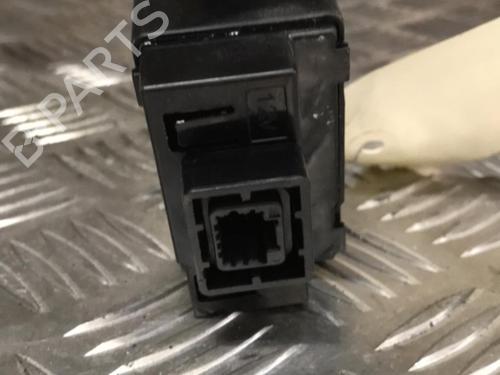 Used Switch RENAULT LAGUNA III (BT0/1) 2.0 dCi (BT07, BT0J, BT14, BT1A, BT1S) (131 hp) 23714884