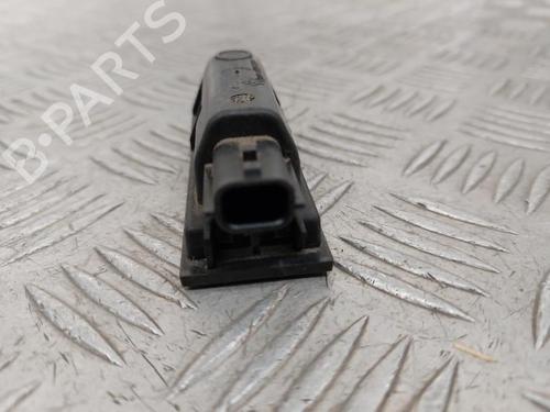 licence-plate-light-renault-clio-iv-bh_-2012-2013-2014-2015-2016-2017-2018-2019-2020-2021-23745023 main image