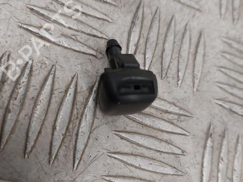 Used Headlight washer TOYOTA YARIS (_P9_) 1.4 D-4D (NLP90_, NLP90R) (90 hp) 23746571