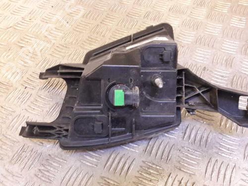 Used Left front fog light Left front fog light PEUGEOT 407 (6D_) 2.0 HDi 135 (6DRHRH, 6DRHRE, 6DRHRG, 6DRHRJ) (136 hp) 23727342 23727342