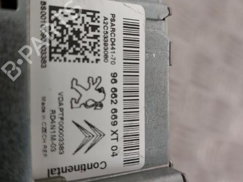 Used Radio Radio CITROËN C3 II (SC_) 1.4 HDi 70 (SC8HZC, SC8HR0, SC8HP4) (68 hp) 23737811 23737811