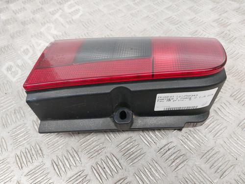 Left taillight PEUGEOT PARTNER Box Body/MPV (5_, G_) 1.9 D | BP30193008C34 