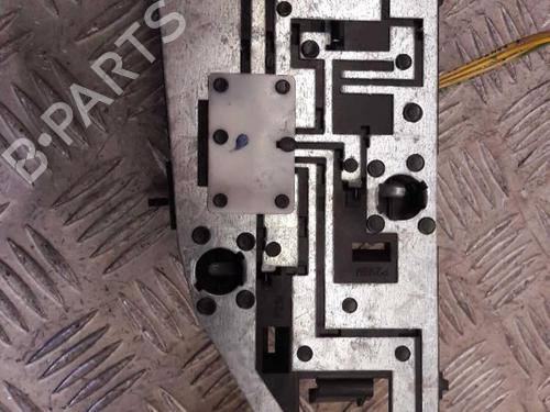 Used Lamp holder Lamp holder PEUGEOT 406 (8B) 2.0 HDI 110 (109 hp) 23717959 23717959