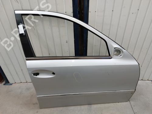 Used Right front door MERCEDES-BENZ E-CLASS (W211) E 500 (211.070) (306 hp) 32142423