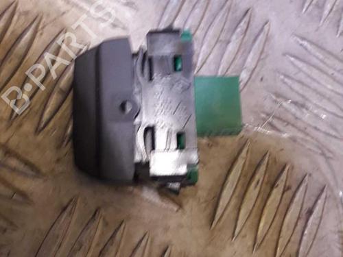 switch-renault-clio-iv-bh_-2012-2013-2014-2015-2016-2017-2018-2019-2020-2021-24853672 main image