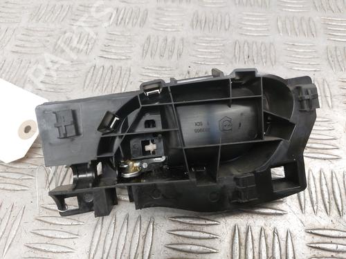 Front right interior door handle PEUGEOT 208 I (CA_, CC_) 1.2 VTI 82 | BP29944210I14