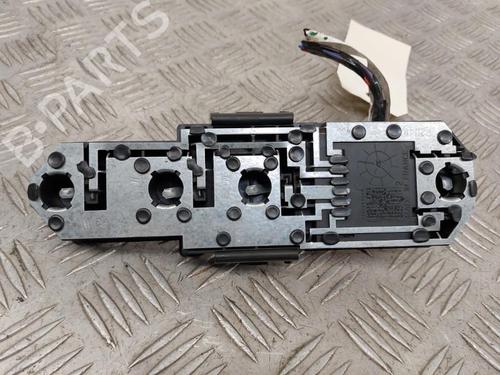 Used Lamp holder Lamp holder FORD MONDEO II Turnier (BNP) 1.8 TD (90 hp) 23743676 23743676